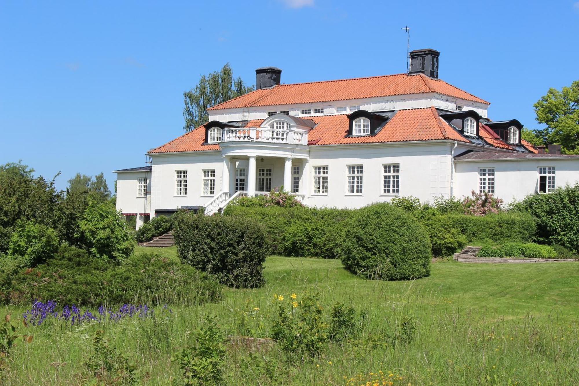 Liljeholmen Herrgard Hostel Rimforsa Exterior foto